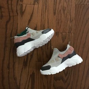 NWT Virgin Hype Talpa Sneakers